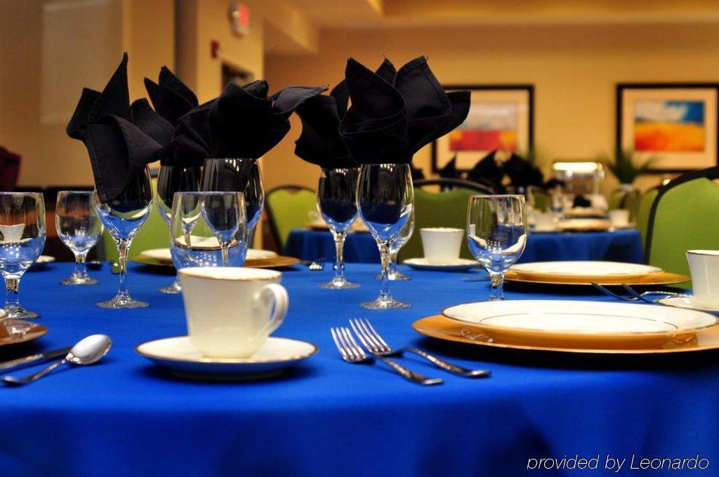 Holiday Inn Express & Suites Dayton South - I-675 By Ihg Shanersville Restaurante foto
