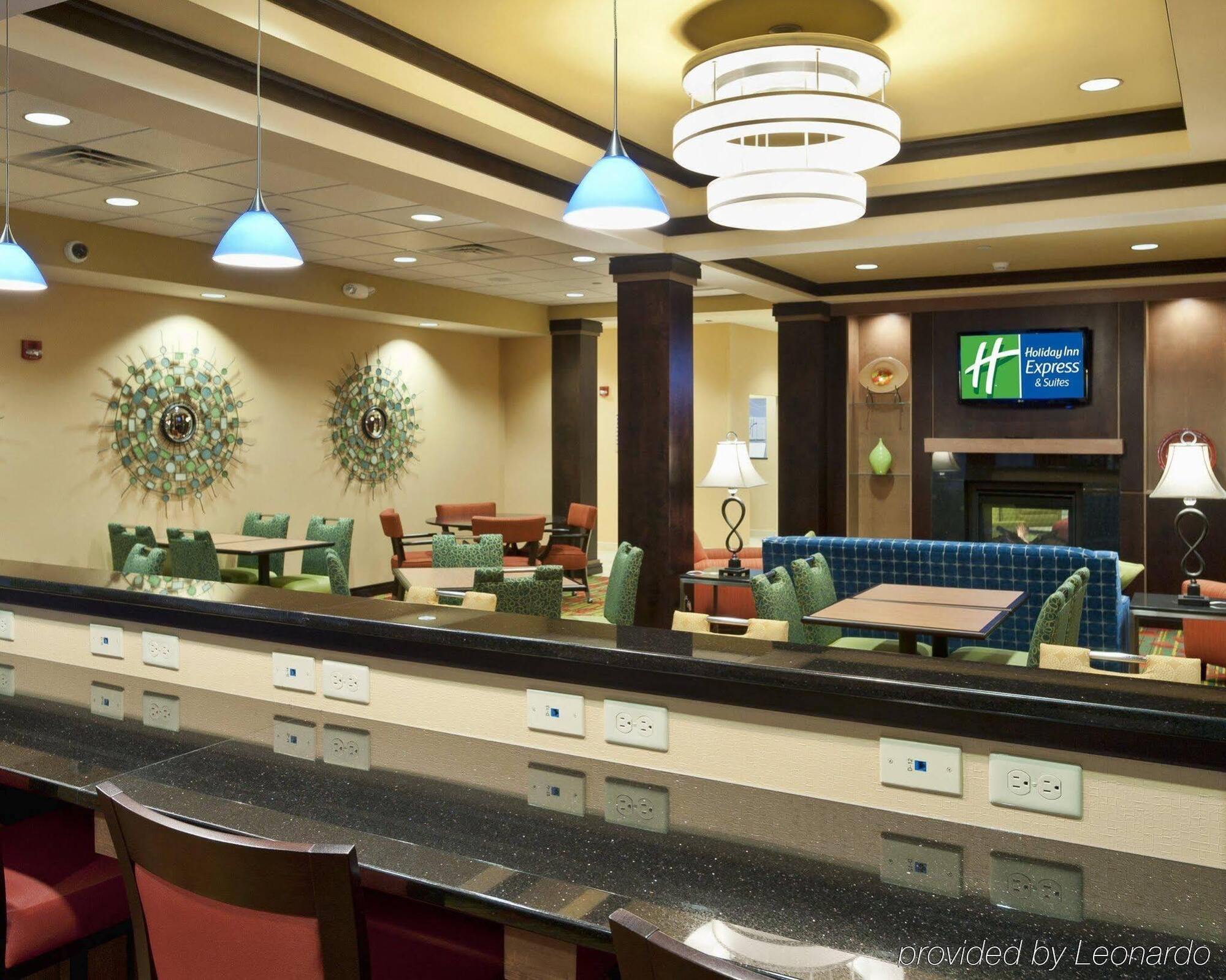 Holiday Inn Express & Suites Dayton South - I-675 By Ihg Shanersville Exterior foto